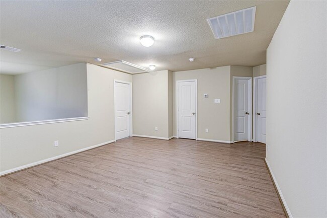 Building Photo - 5915 Nodaway Creek Ct