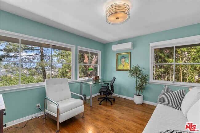 Building Photo - 8809 Appian Way