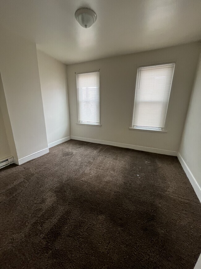 Building Photo - 2947 Kip St