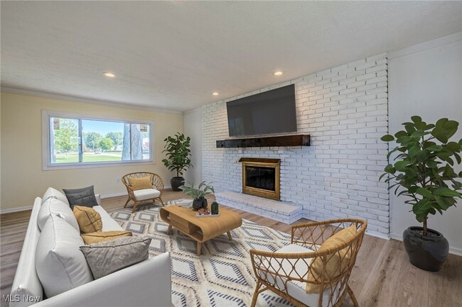 Building Photo - 34690 Beachpark Dr