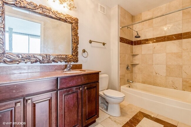 Building Photo - 420 E Waterside Dr