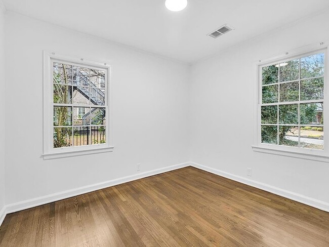 Building Photo - 1253 Dunwoody Ln NE