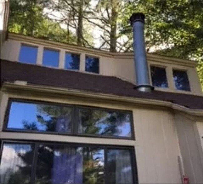 Building Photo - 196 Trout Pond Ln