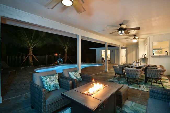 Building Photo - 927 80th St NW