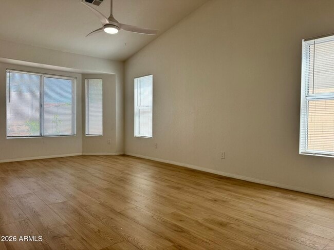 Building Photo - 4412 E Hopi St