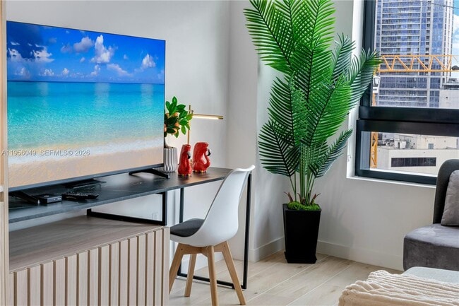 Building Photo - 225 N Miami Ave