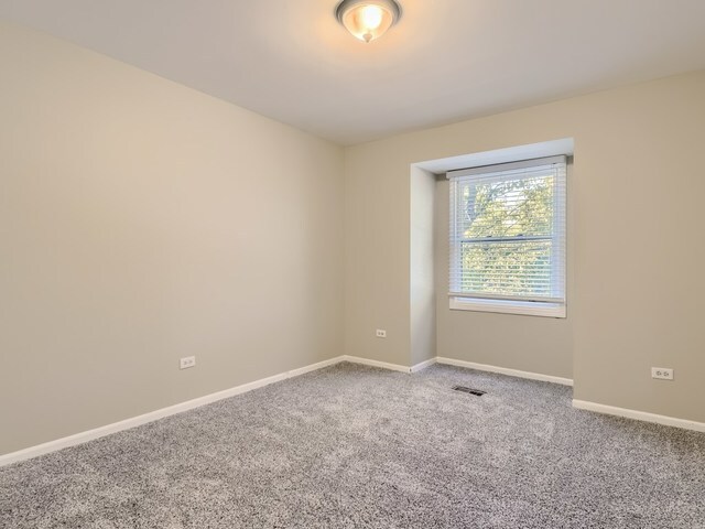 Building Photo - 1414 Lakewood Dr