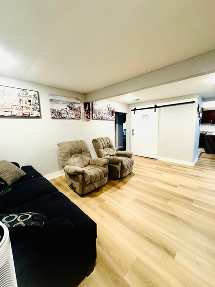 Building Photo - 4211 Knoxville St