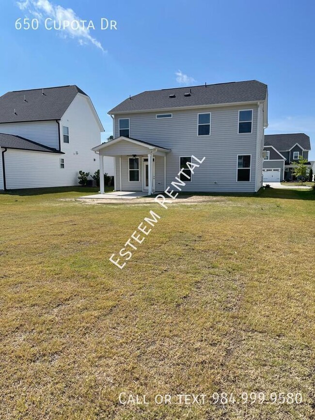 Building Photo - 650 Cupota Dr