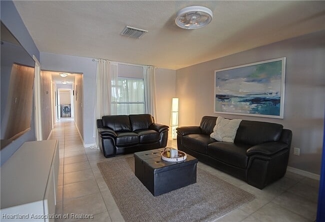 Building Photo - 4702 Mercado Dr