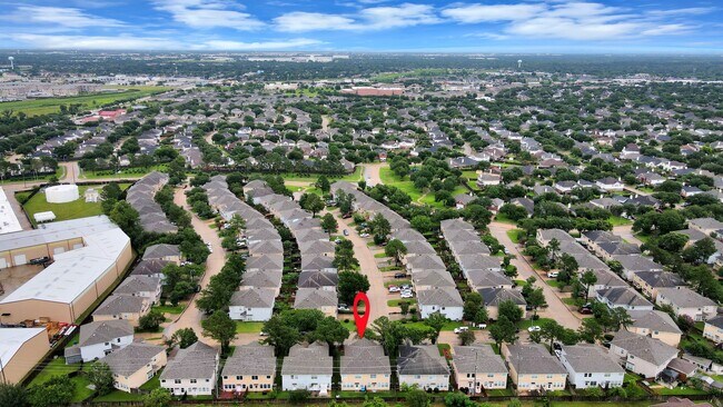 Building Photo - 6019 Pennworth Ln