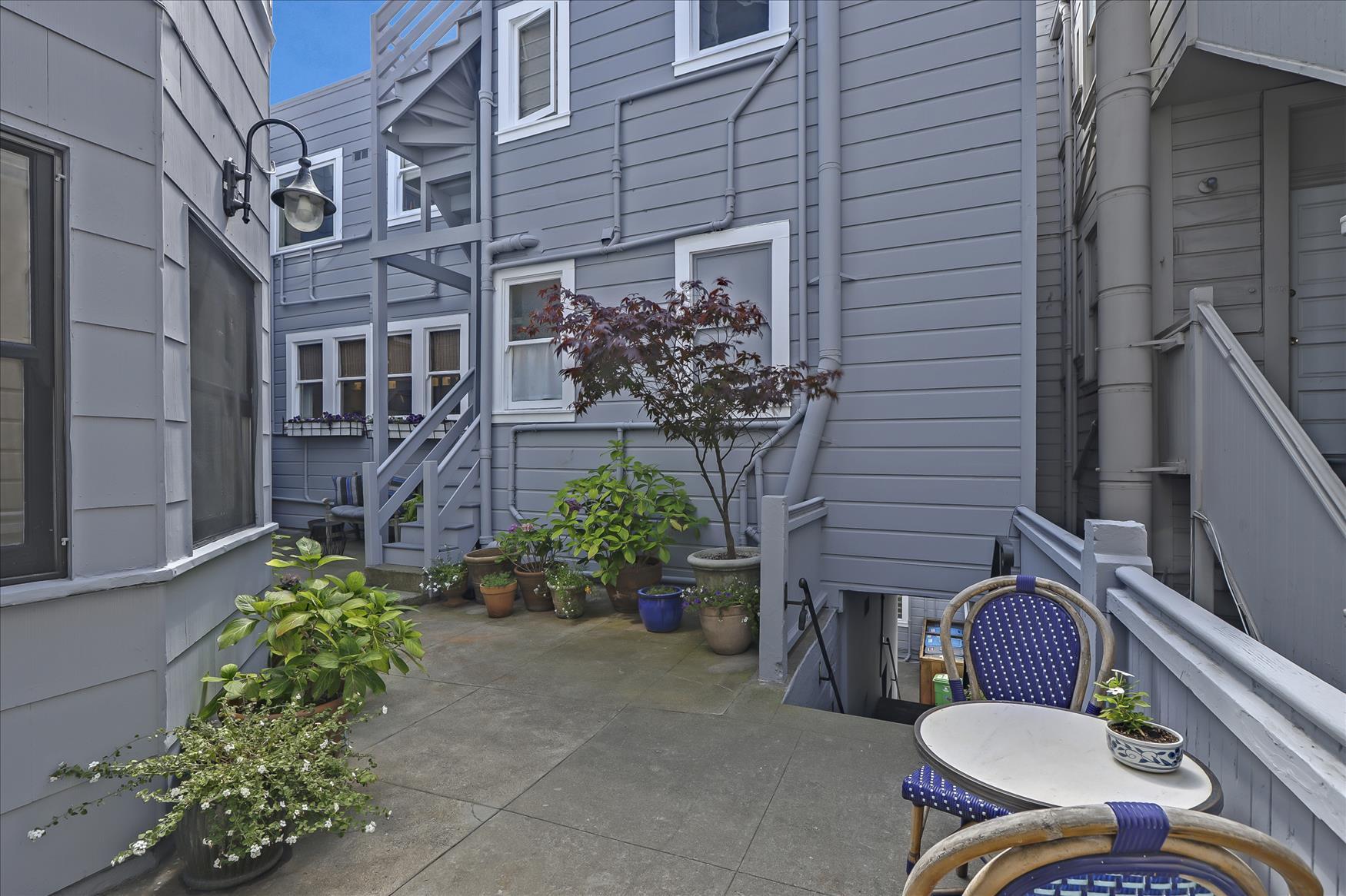 Building Photo - 2786 Jackson St