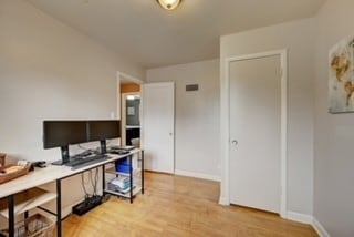 Building Photo - 7785 Perry Pl