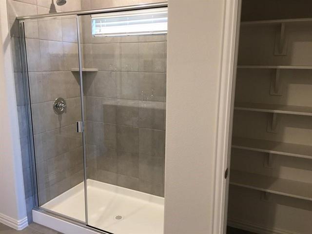 Building Photo - 10520 Katalpa Dr