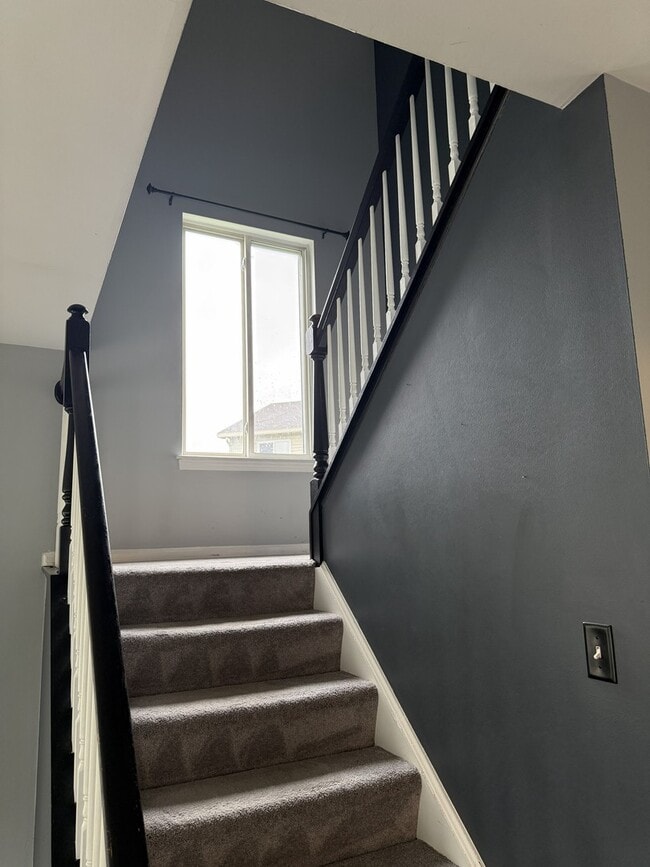 Building Photo - 384 Reston Cir