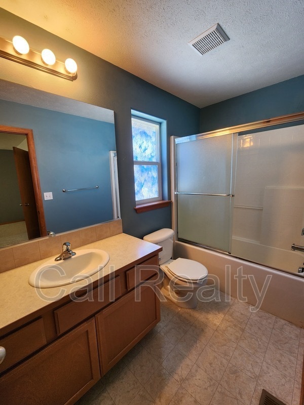 Building Photo - 916 Rees Ln