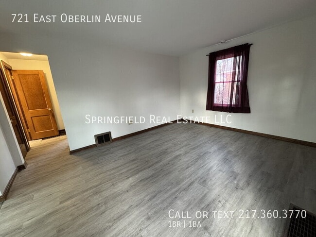 Building Photo - 721 E Oberlin Ave