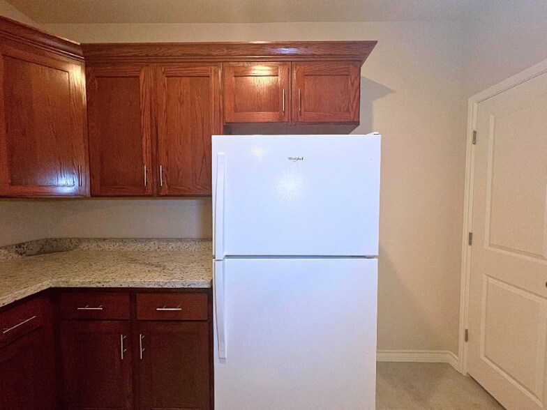 Building Photo - 2904 E Lyon St