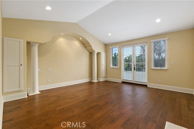 Building Photo - 633 21st St