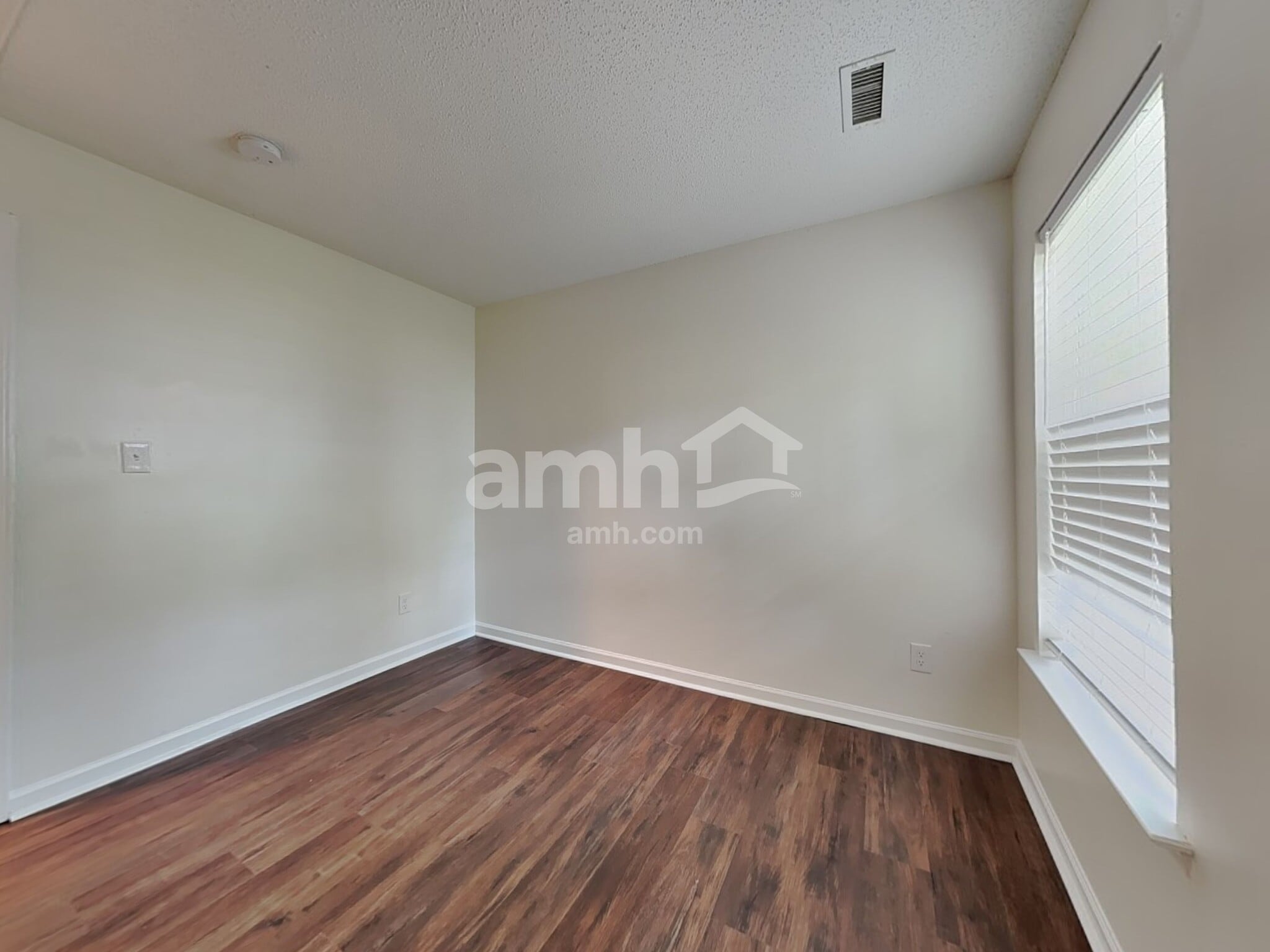 Building Photo - 4705 Silverdene St