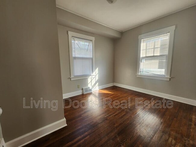 Building Photo - 1548 S 25th St