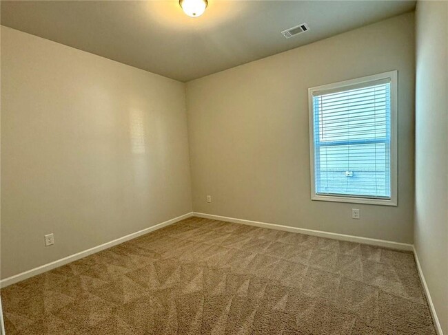 Building Photo - 3899 Brookmont Wy