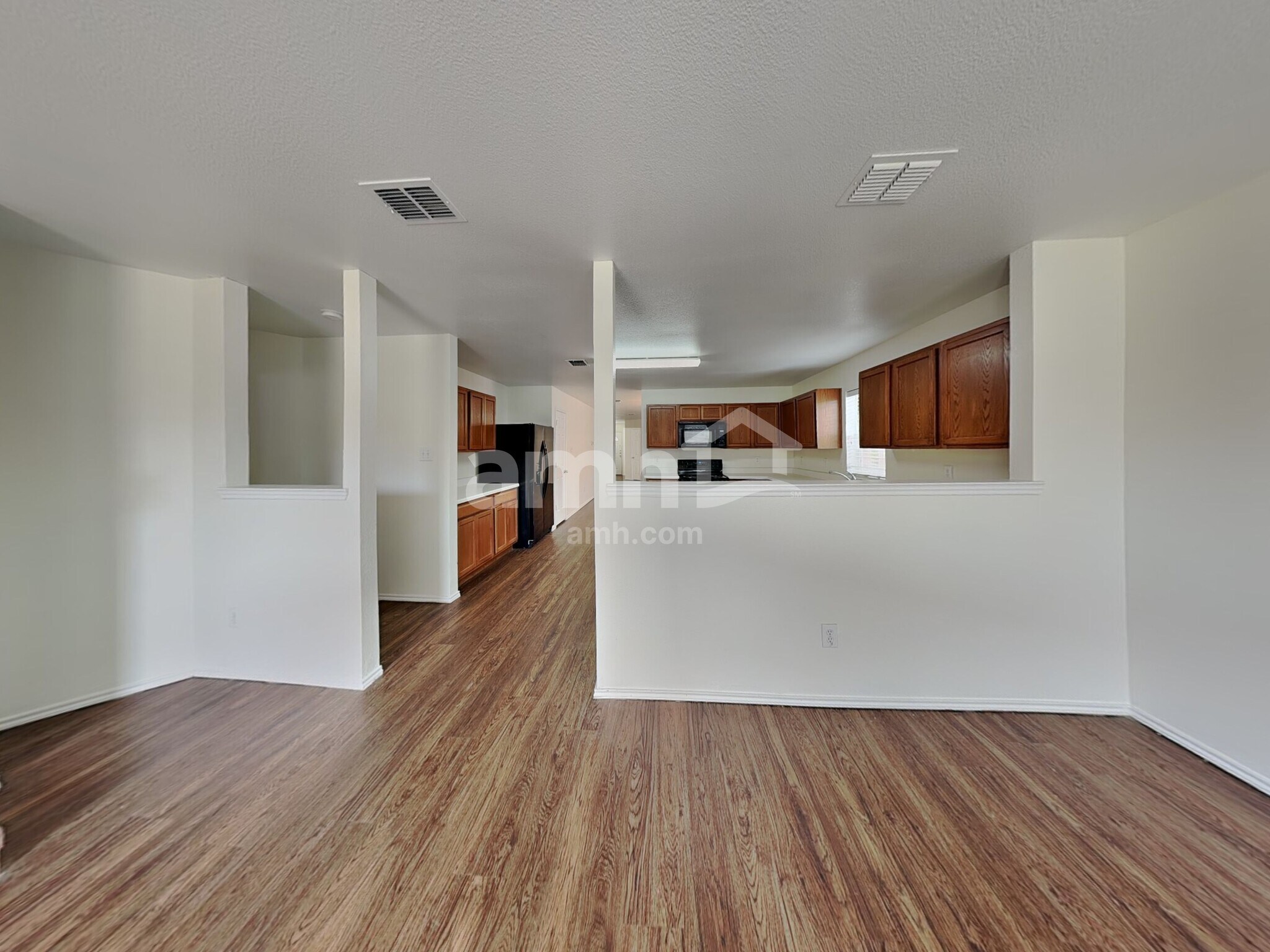 Building Photo - 811 Wild Prairie Dr