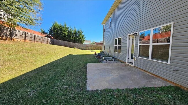 Building Photo - 400 Macland Mill Dr