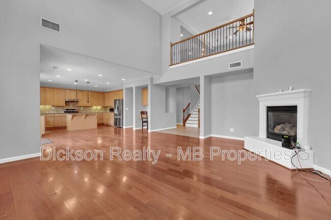 Building Photo - 2125 Peaceful Valley Dr