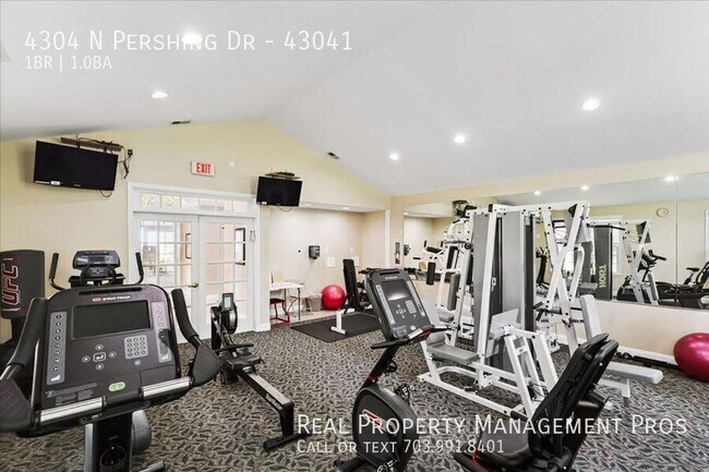 Building Photo - 4304 N Pershing Dr