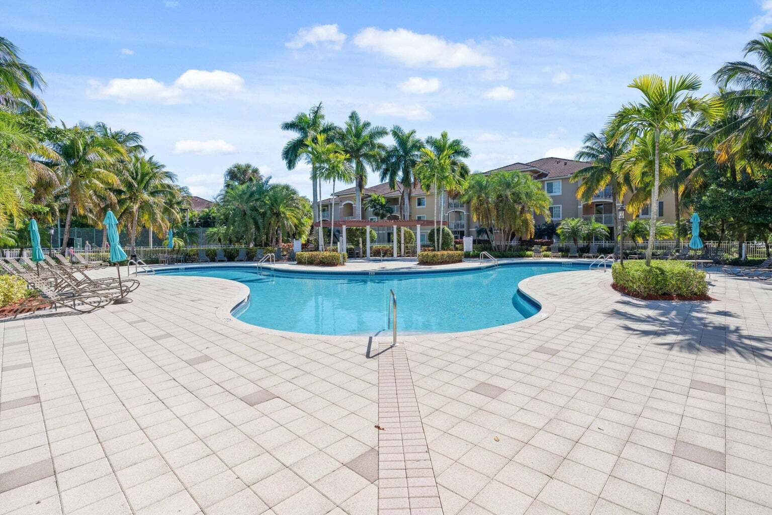 Building Photo - 6530 Emerald Dunes Dr