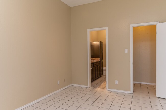 Building Photo - 77 Santa Isabel Blvd
