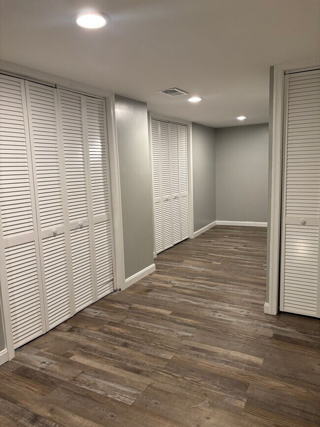 Building Photo - Beautifully Remodeled 2BR Home with Den and Finished Basement