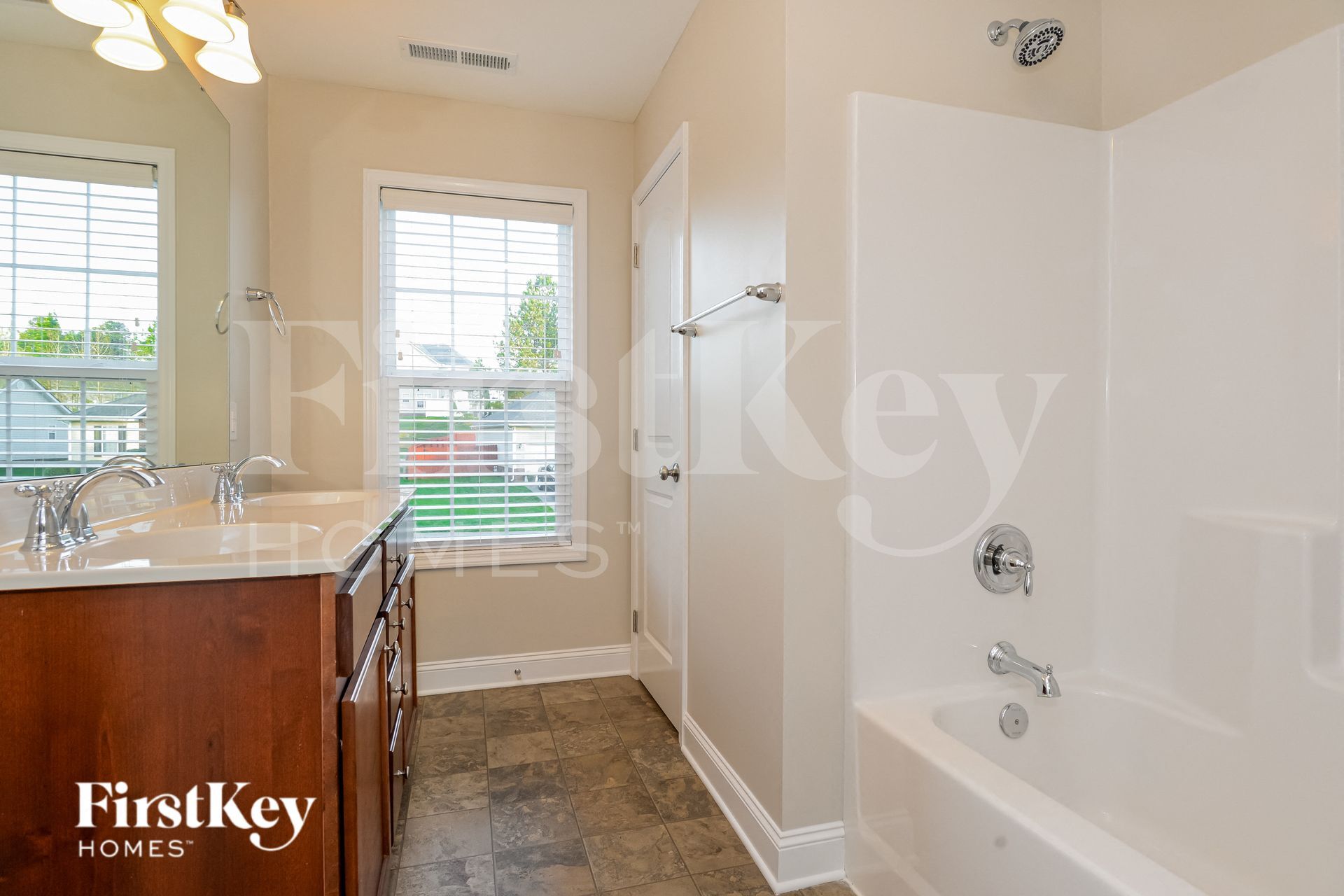 Building Photo - 1116 Turtle Ridge Dr