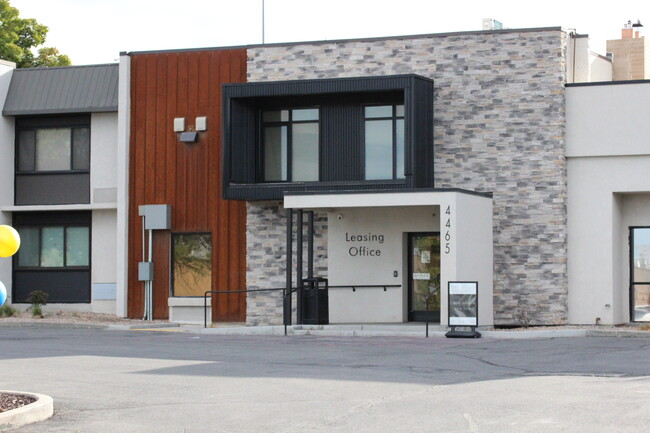 The Oslo Exterior - Oslo Murray