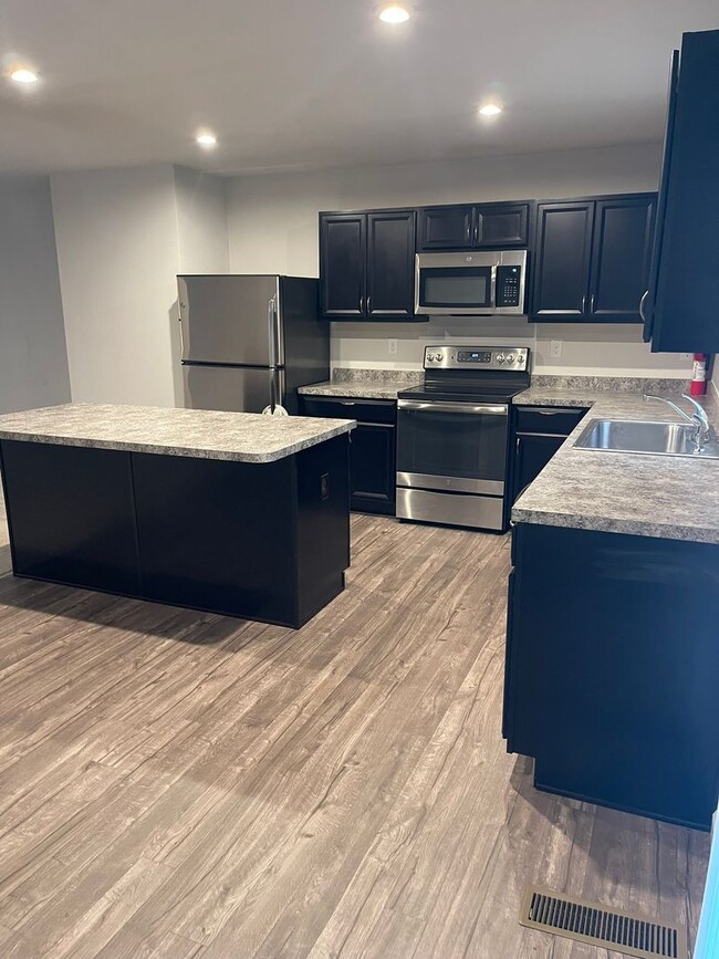 Building Photo - Dover - Clearview Meadow