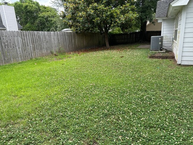 Building Photo - 112 Teal Lake Dr