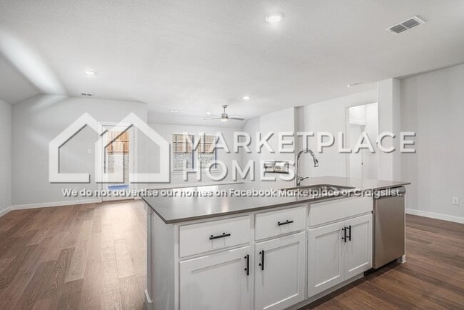 Building Photo - 1428 Ranchero Rodeo Rd