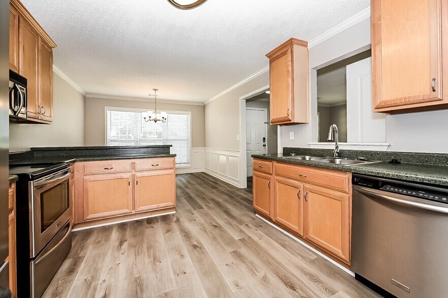 Building Photo - 350 Madison Ave