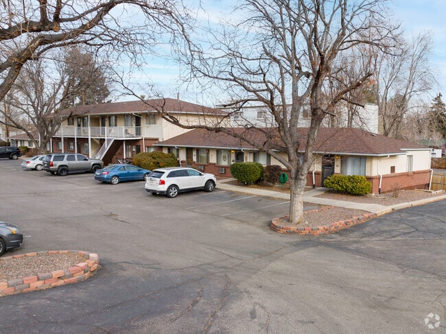 Primary Photo - Villa Grande
