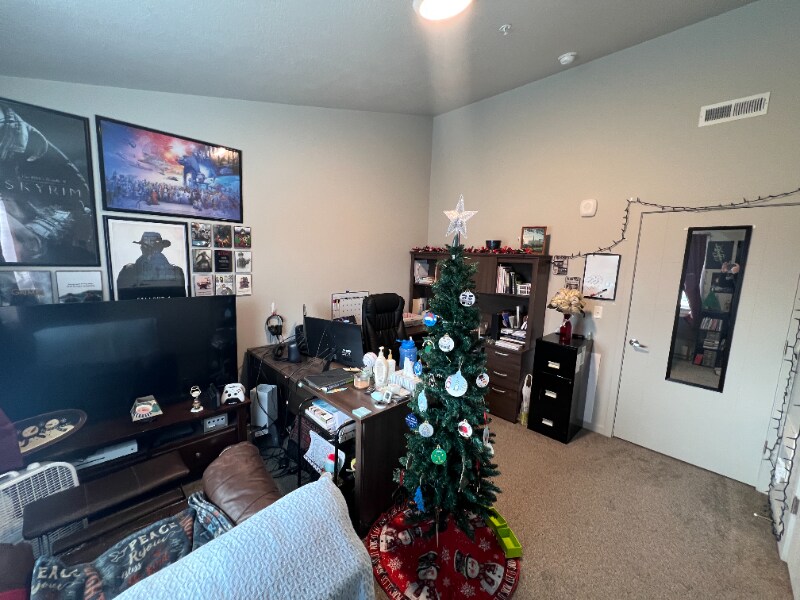 Building Photo - 67 W 600 S