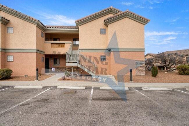Building Photo - 2-Bedroom Condo Unit with Mountain Views!