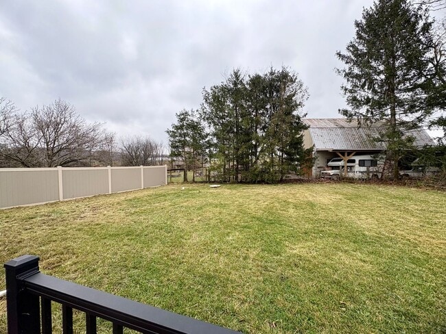 Building Photo - Newly Built 3 Bedroom 1.5 Bathroom Available in Spring Grove!