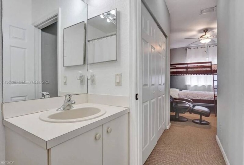 Building Photo - 1212 Santa Catalina Ln