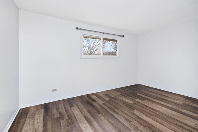 Building Photo - 1319 Highland Ave
