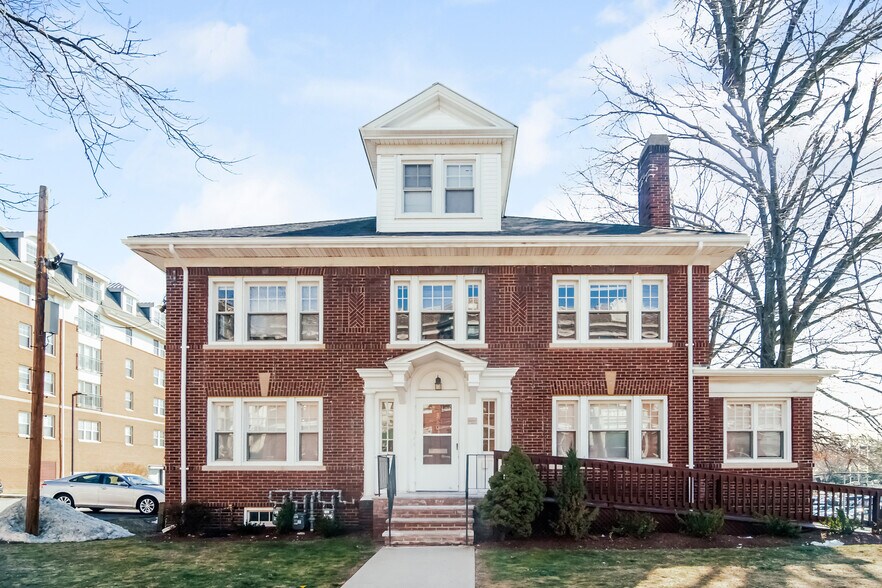 Building Photo - 310 Allston St