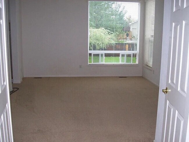 Building Photo - 4285 Nelson Dr