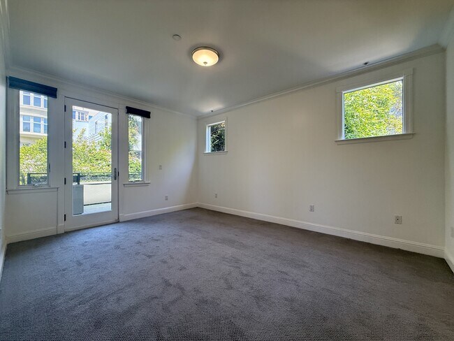Building Photo - 3316 California St