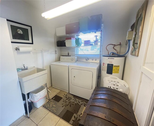 Building Photo - 301 Faircross Cir