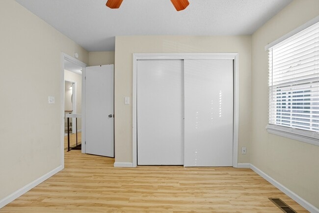 Building Photo - 712 Biltmore Dr